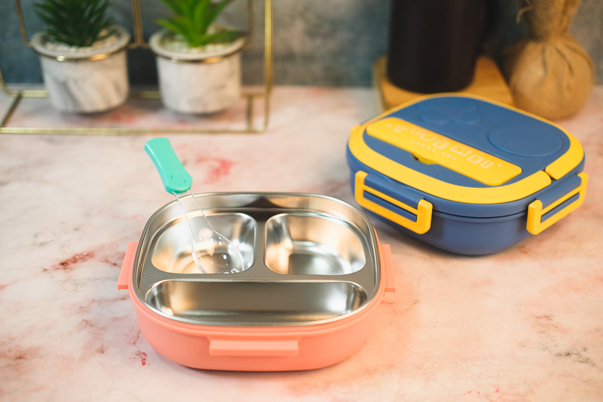 Lunch Box with 3 Compartment Lid