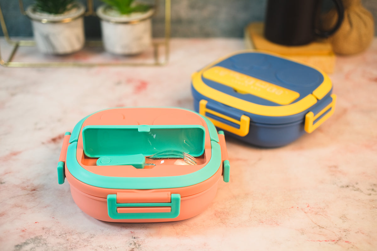 Lunch Box with 3 Compartment Lid
