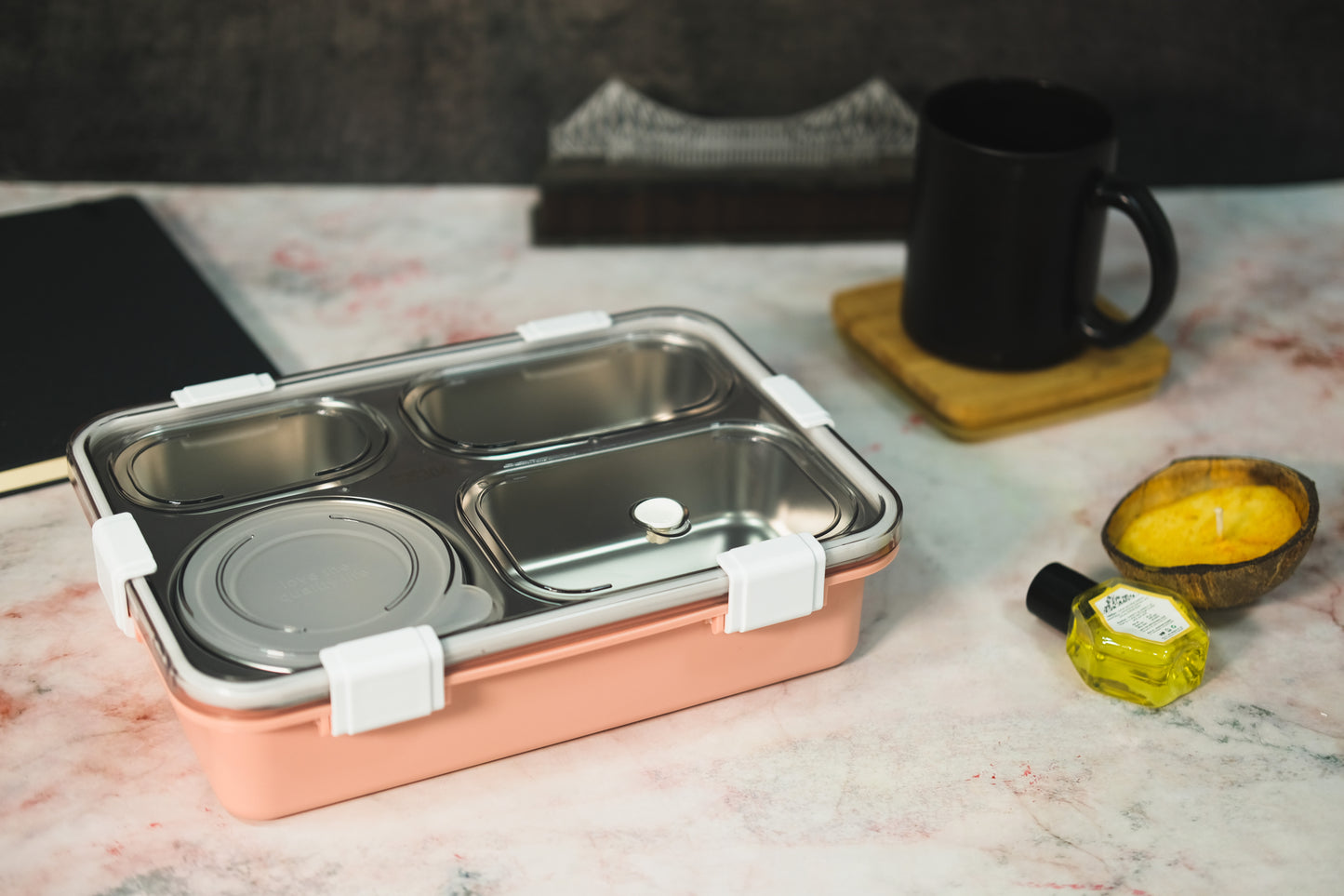 Spanker Magna Large Lunch Box