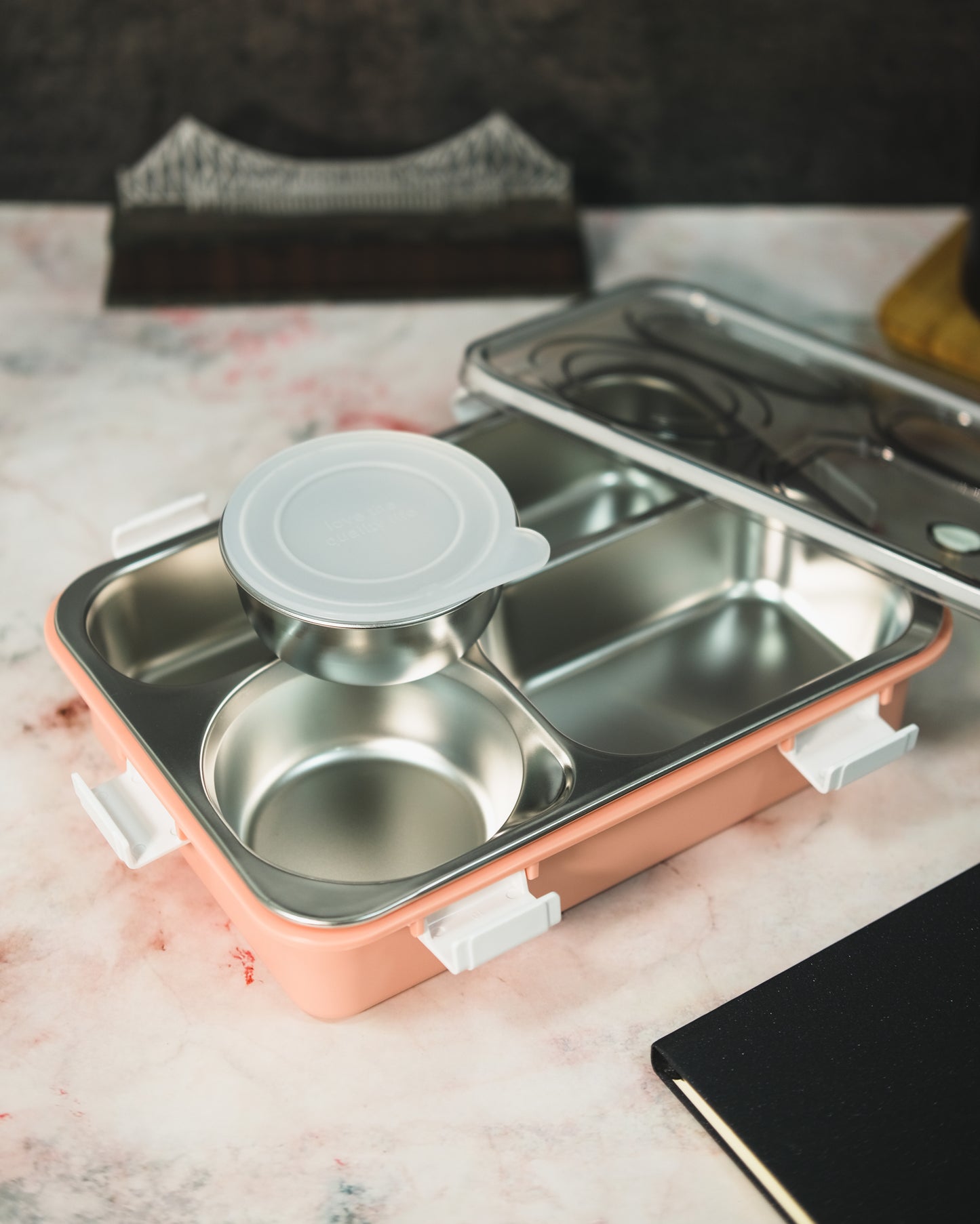 Spanker Magna Large Lunch Box