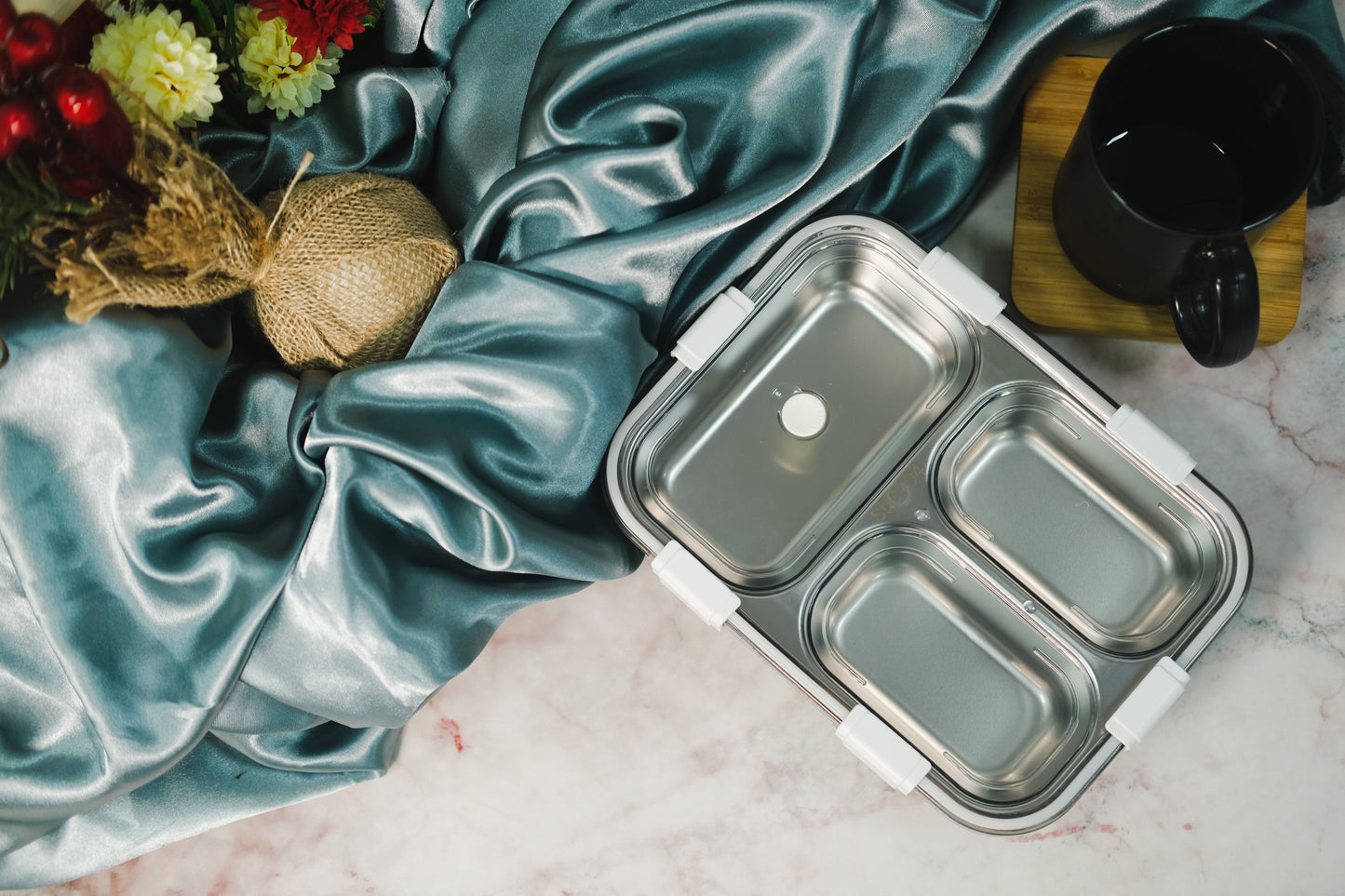 3 Compartment Lunch Box