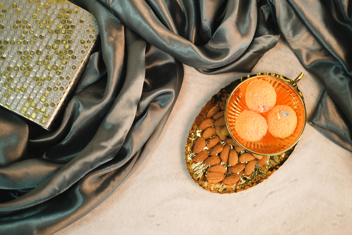 Small Leaf with bowl