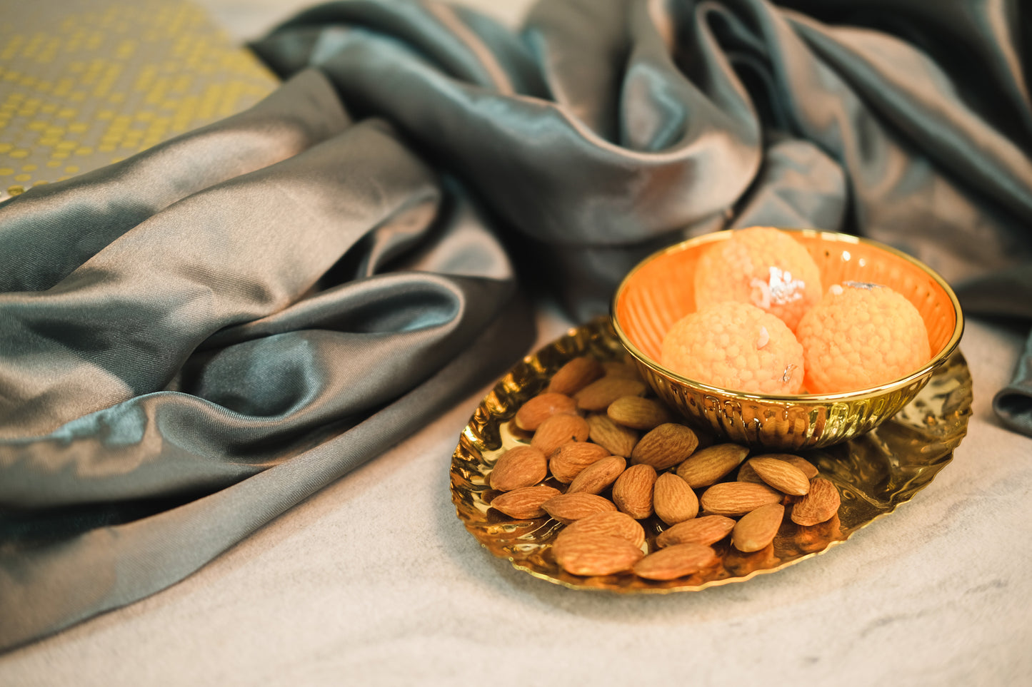 Small Leaf with bowl