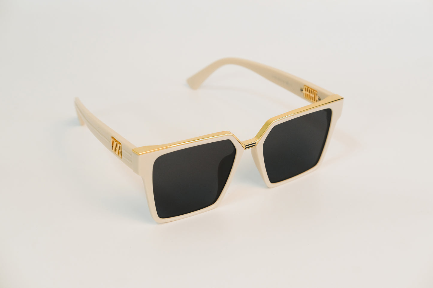 Sunglass