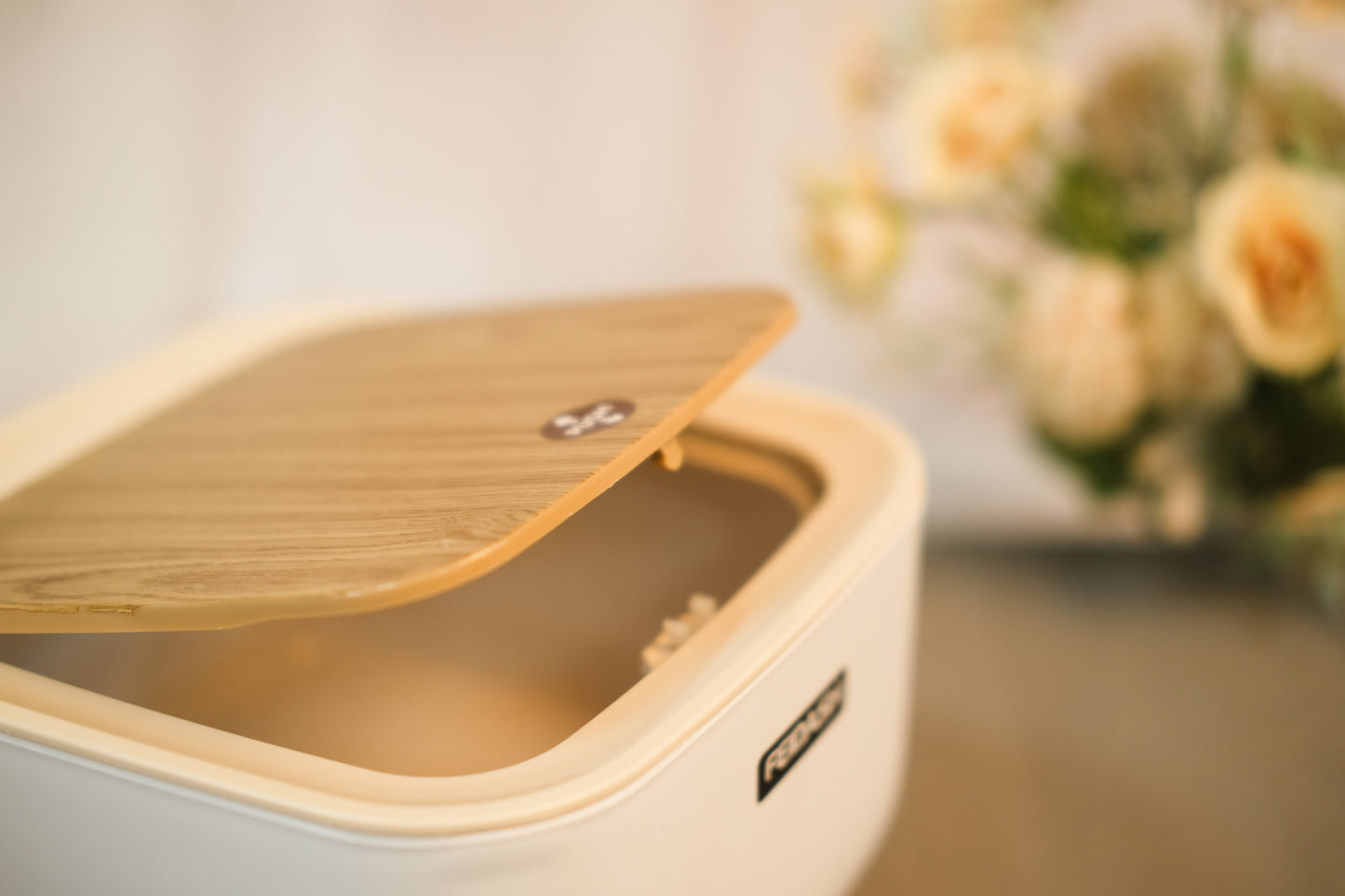 buy plastic garbage bin online