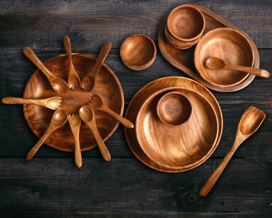 WOODEN DINNER SET