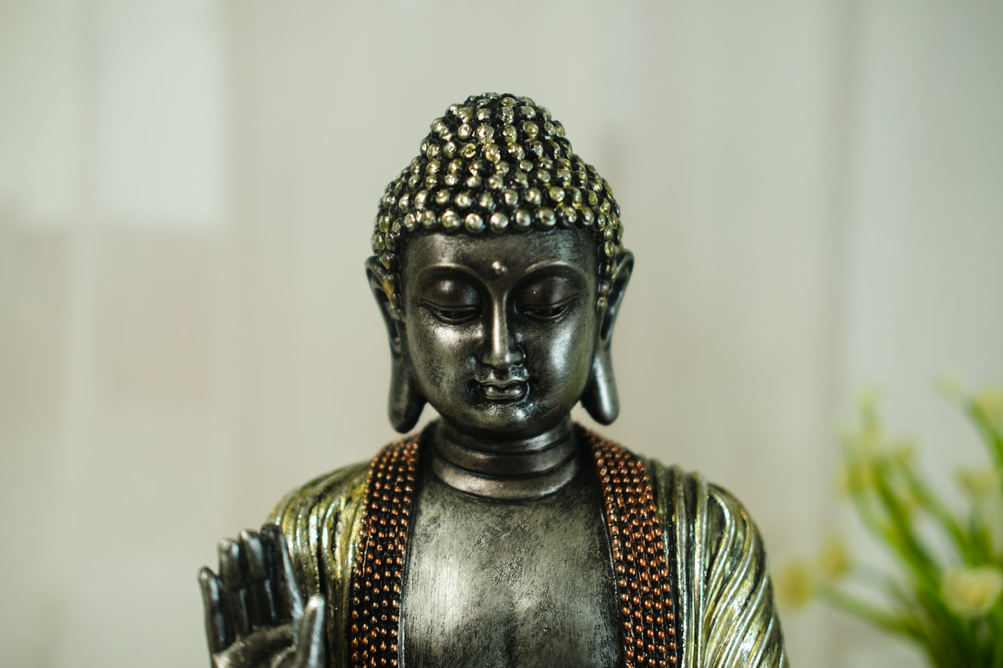 Serene Gautam Buddha Showpiece