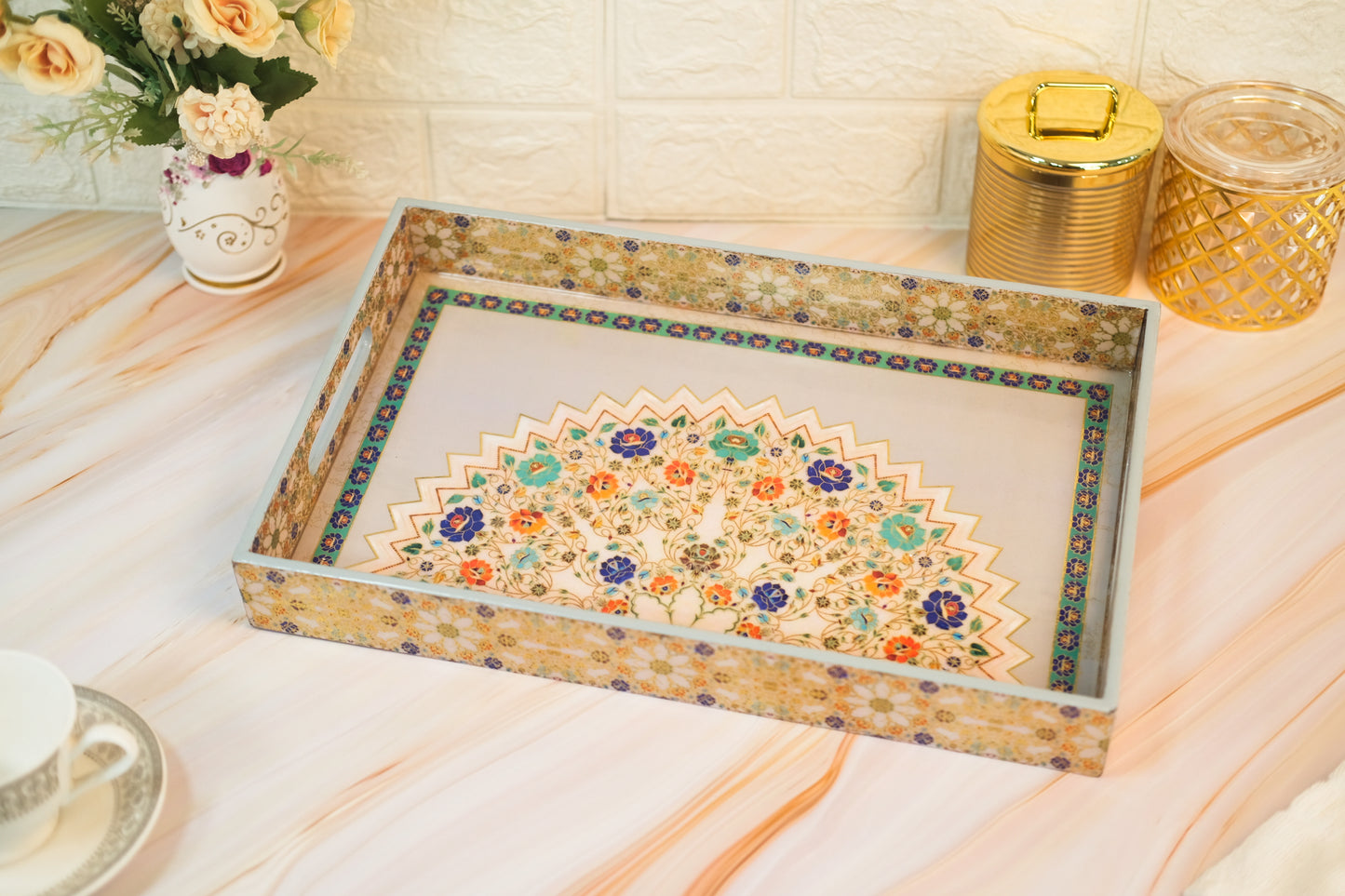 Classic Medium Tray